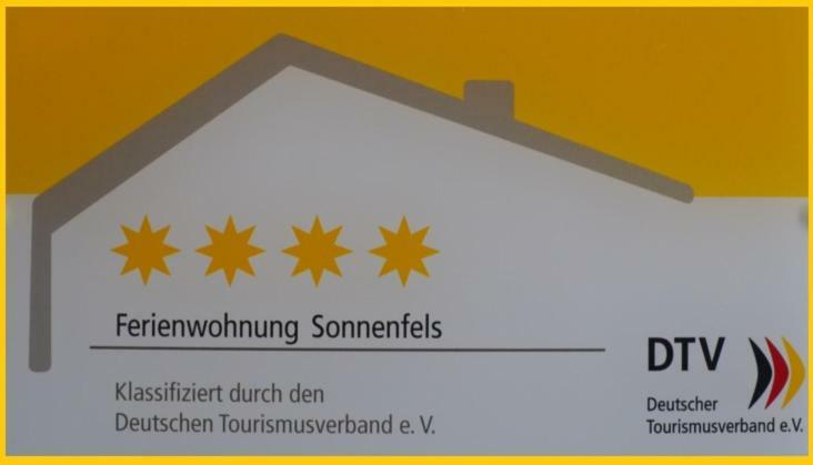 Ferienwohnung Sonnenfels **** バート・エムス エクステリア 写真