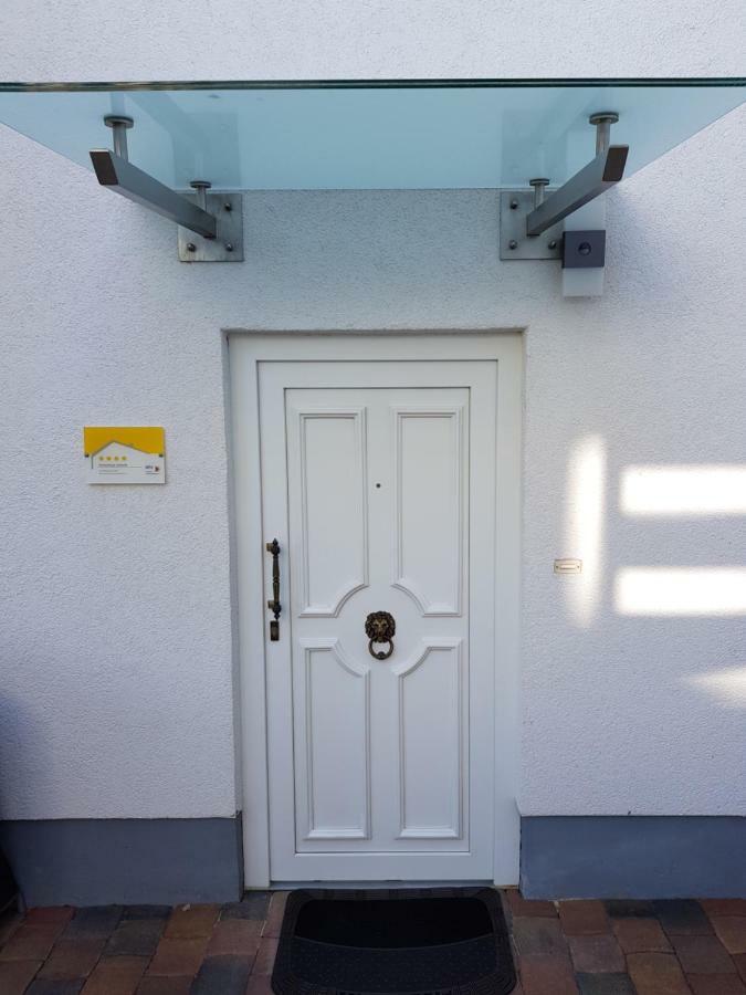 Ferienwohnung Sonnenfels **** バート・エムス エクステリア 写真
